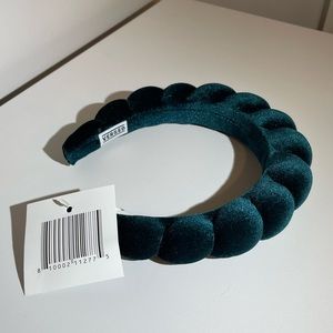 NWT Versed Spa Headband, Green Velvet (LIMITED EDITION)